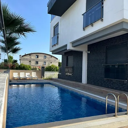 Asya Lara Suites